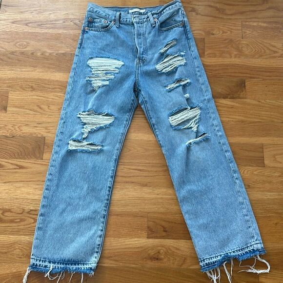 Levi's Distressed Ribcage Straight Ankle Denim Jeans - Picture 1 of 9
